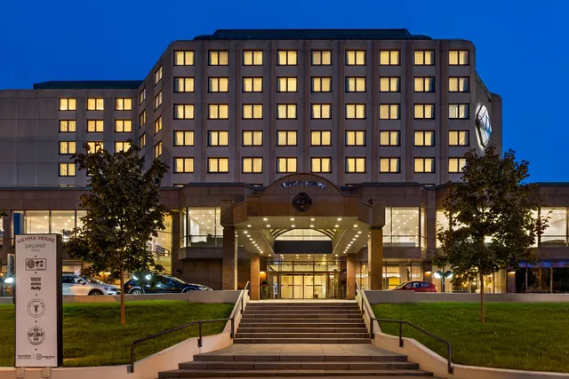 Vienna House by Wyndham Diplomat Prague