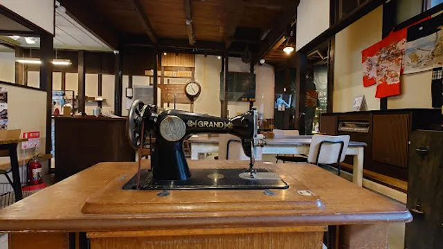 La Luna 旧中川邸