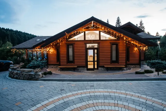 Готельний Комплекс "Любокрай"