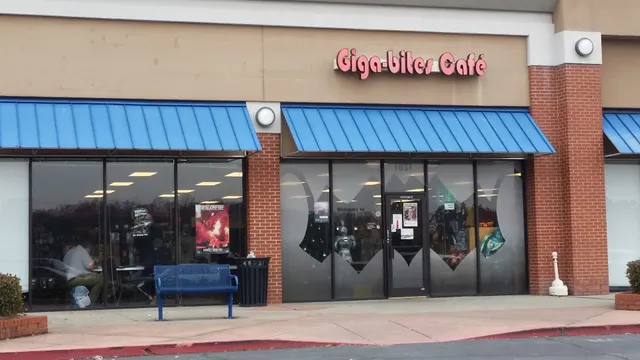 Giga-Bites Tabletop Cafe