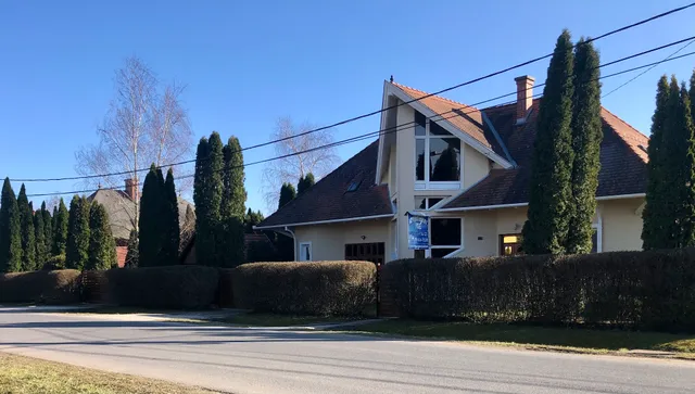 Mol-Ker-Vill Szállás