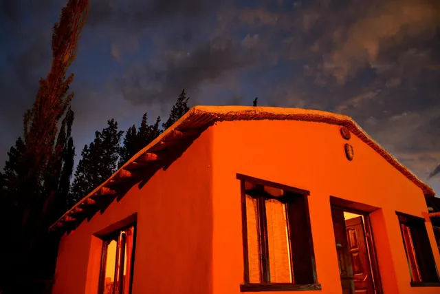 Hostal Paseo Los Colorados