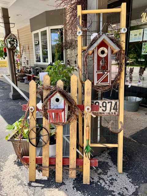 LaValley Home & Garden