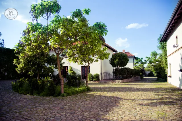 Apartamenty Restauracja Za Murem