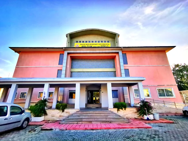 Selcuk Uygulama Oteli̇