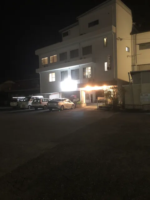 Business Hotel Karie