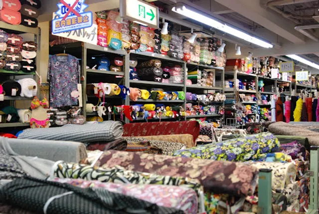 TOMATO Arch-kan & TOMATO Textile Showroom (2F)