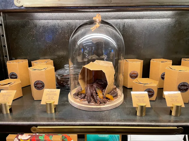 Le Chocolat Alain Ducasse, Le Comptoir Abbesses