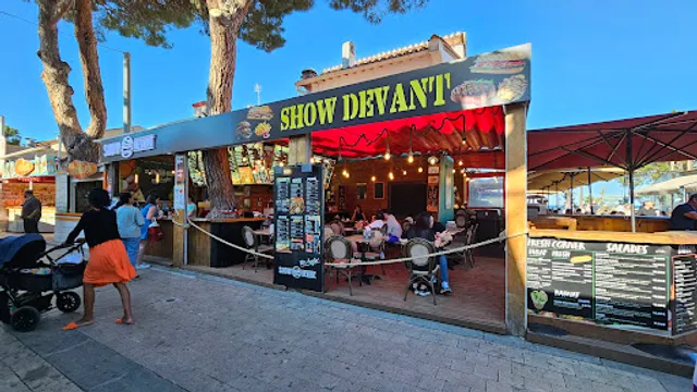 Show Devant
