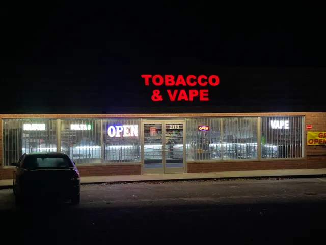 tobacco & vape hickory smokes