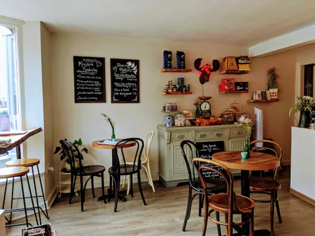 Pistachio Bakery & Deli