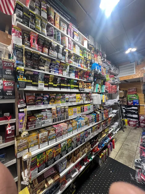 University Convenience Foodmart and Fresh Deli