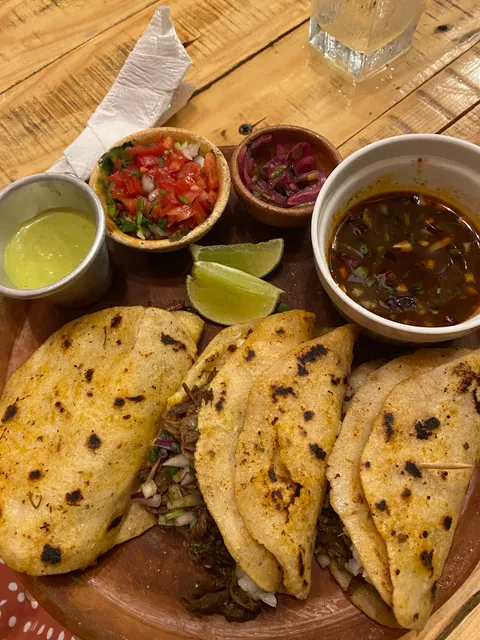 Bandidos Pub & Munchies