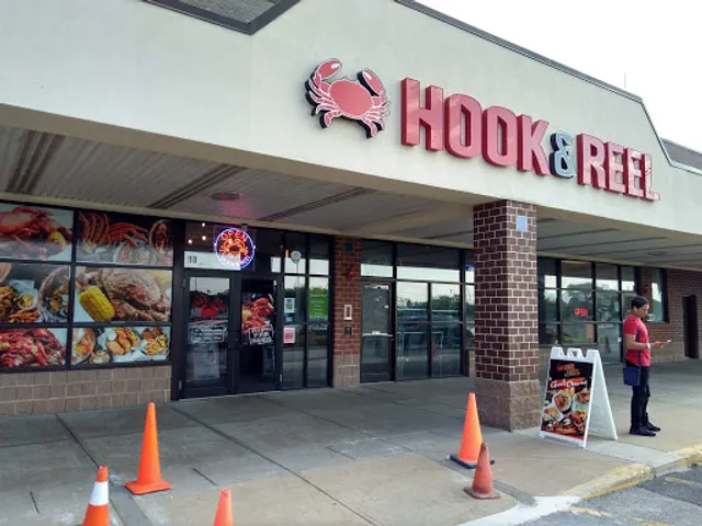 Hook & Reel Cajun Seafood & Bar