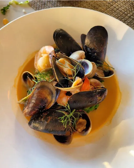 Harvest House Tavern