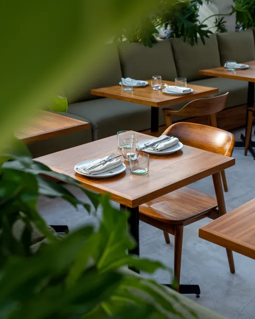 MASONRY. Restaurant Uluwatu