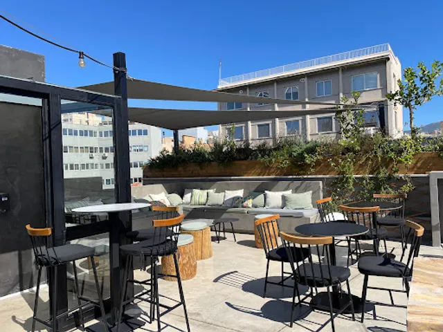 Juan Rodriguez Bar •Compañia de Bebida