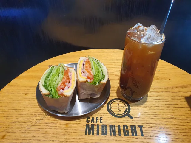 Cafe Midnight
