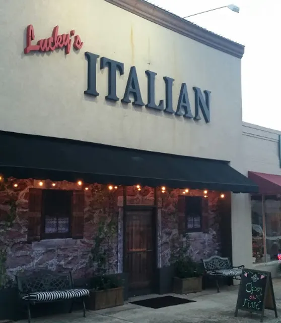 Lucky's Italian Restaurant