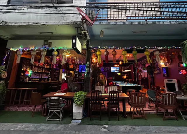 Nuts place Bar & Restaurant