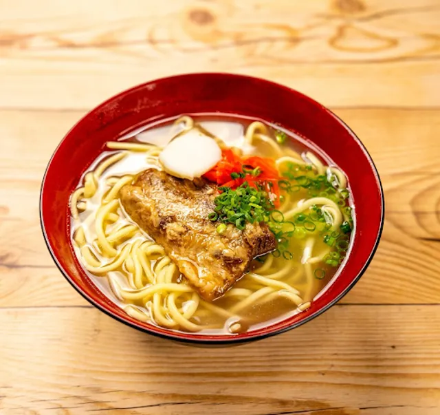 沖縄料理と島唄ライブの店 でいご