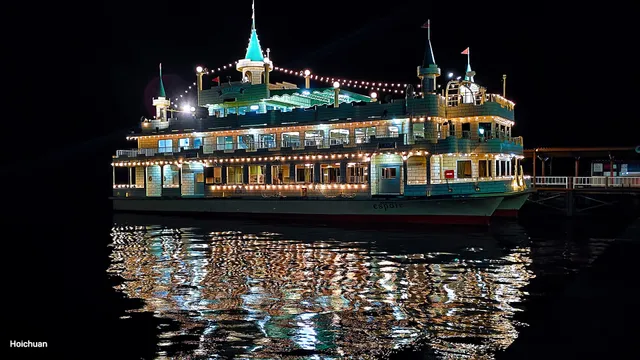 Lake Toyako Long Run Fireworks Display