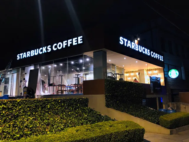 Starbucks Castorena