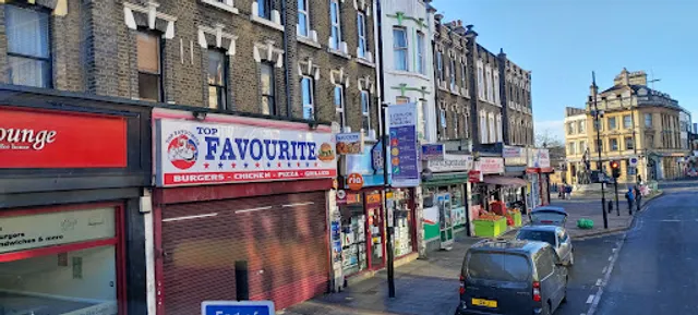 De Cafe Lounge & De biryani Lounge