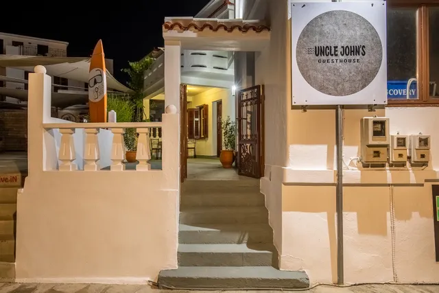 Uncle John's Guesthouse