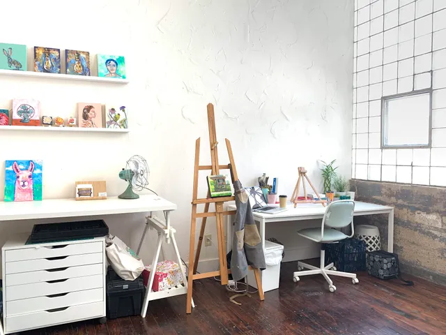 Andrea Holmes Art Studio