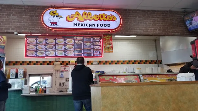 Alberto's Mexican Food