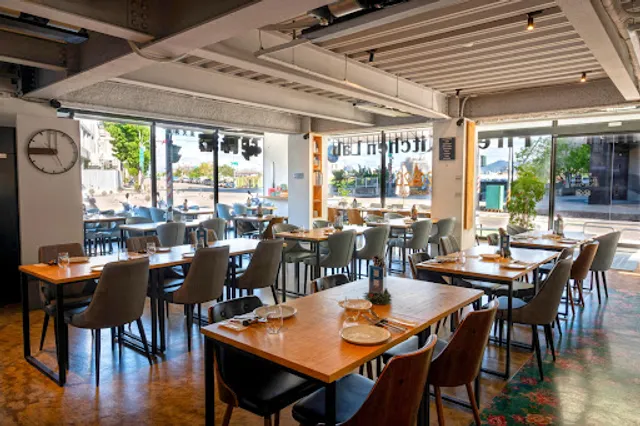 燚 (一ˋ)條柴直火料理 Fire 4 Kitchen Lab - 餐酒館