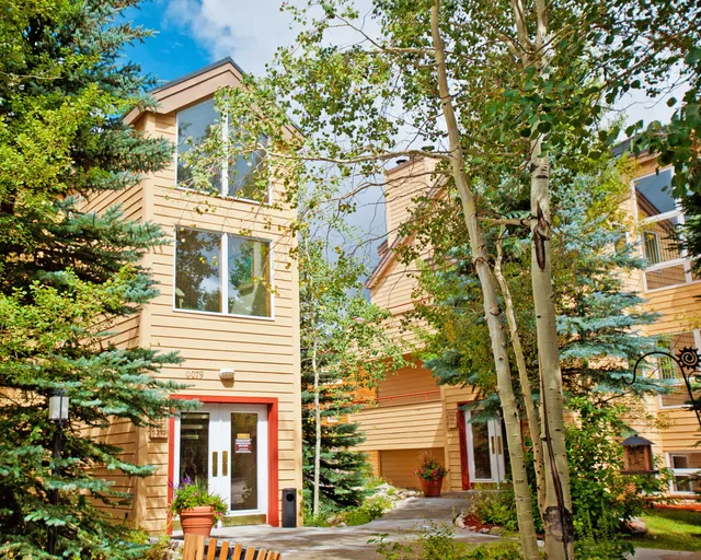 Swan Mountain Resort