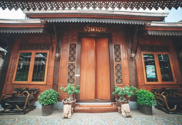 BAANTHEP Antique Homestay