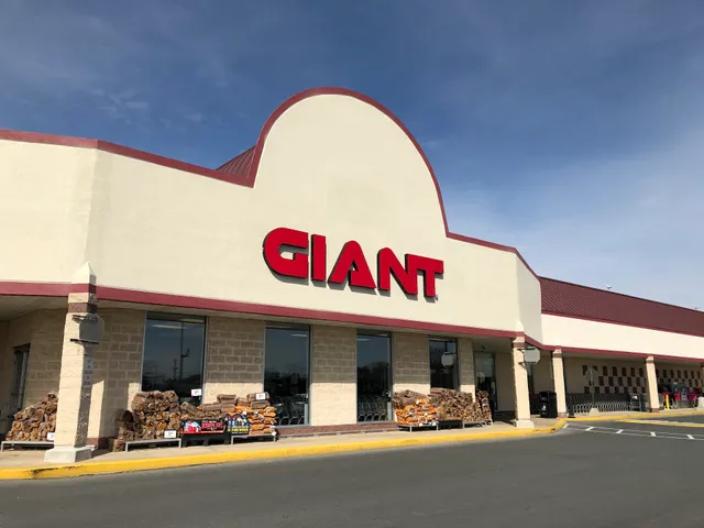 GIANT