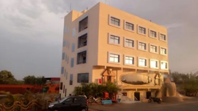 SHRIJI RESORTS || Best Resort | Mowgli The Water Park