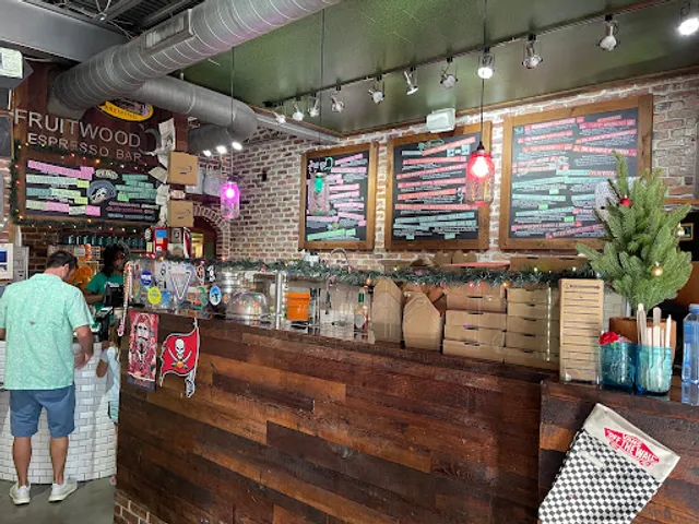 Fruitwood Stand Up Market