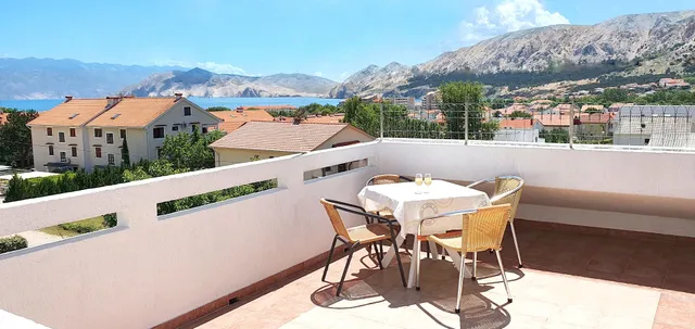 Apartments Mirjana Ficor