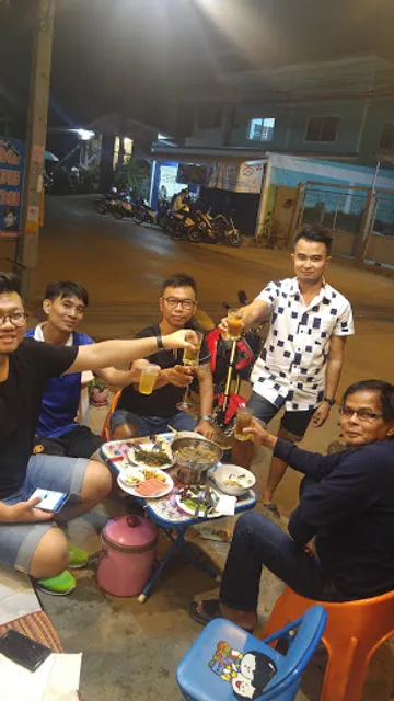 ร้านครัวคุณน้อย