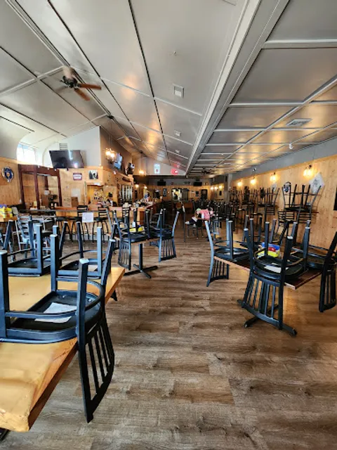 Iron Mountain Bar & Grill