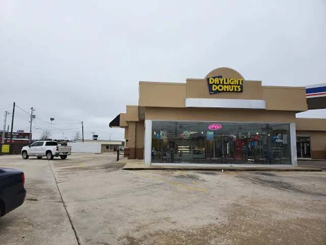 Daylight Donuts