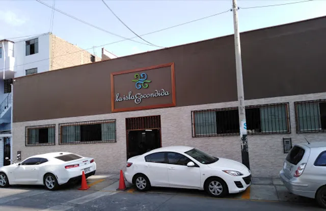 La Isla Escondida Surquillo