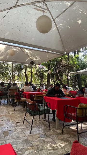 Romina Restaurant | 4 Kilo