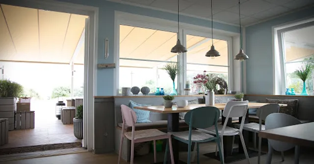 STRANDLIEBE / Restaurant-Cafe-Bar