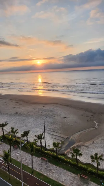 Apto F. Mar C/ Varanda Gourmet