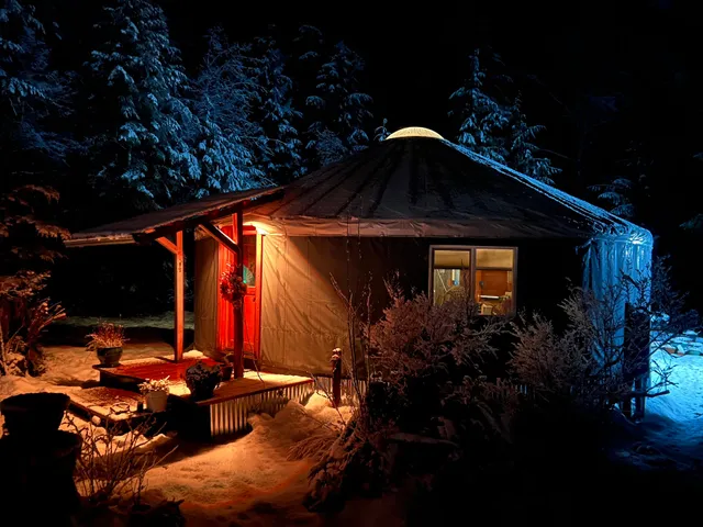 HappyTails Cabins & Yurts
