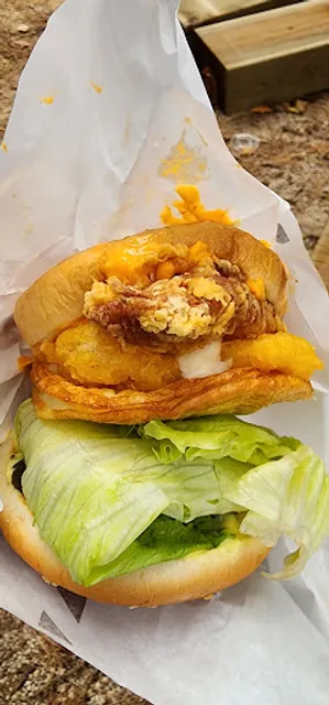 맘스터치 덕정점