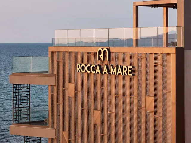 Rocca a Mare Heraklion - Handwritten Collection