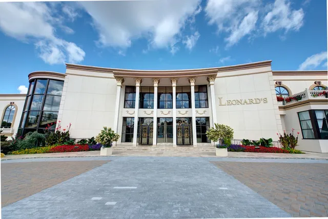 Leonard's Palazzo