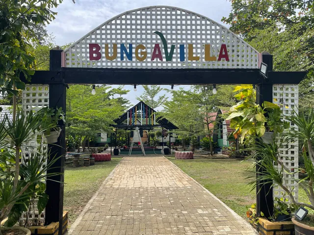 BUNGAVILLA CHALET/HOMESTAY